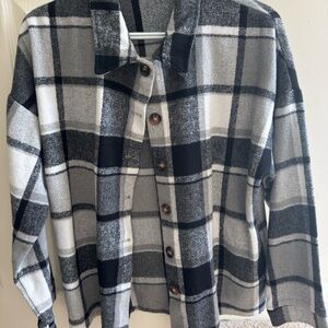 Chic Plaid Shirt in Monochrome
